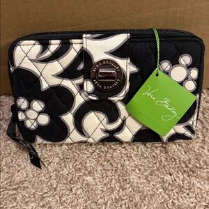 Vera Bradley Turnlock Wallet NWT Night & Day